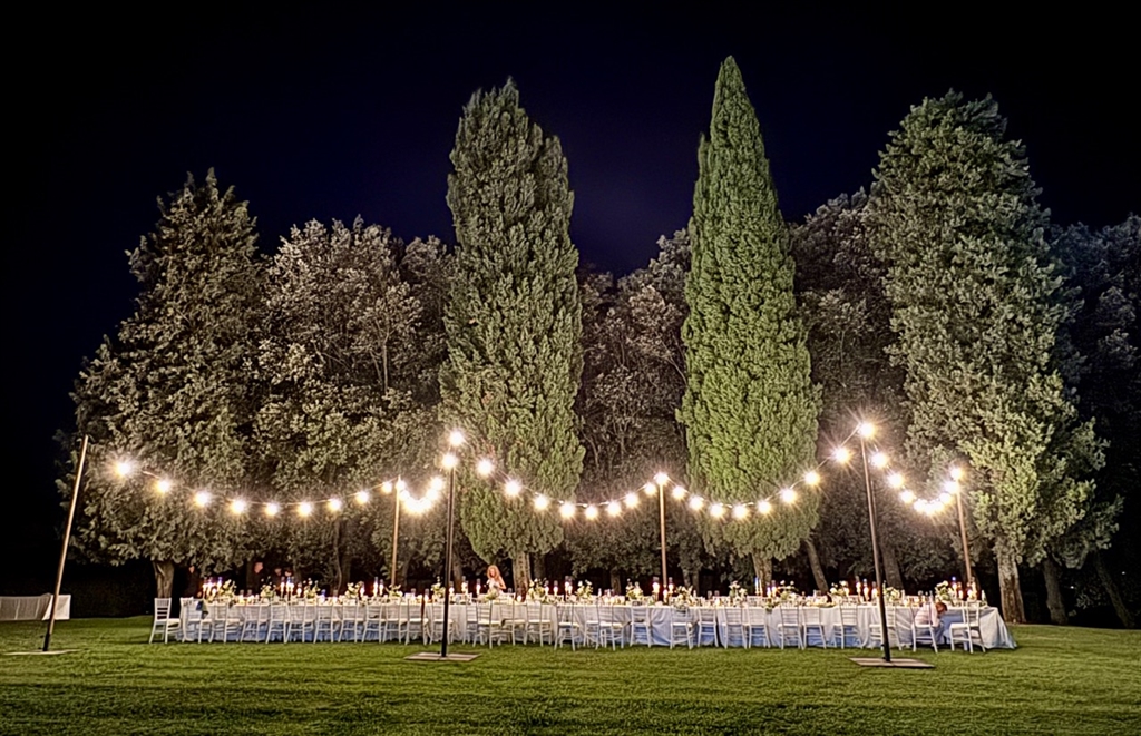 VILLA LA FERDINANDA ARTIMINO ALLESTIMENTO LUCI USA WEDDING